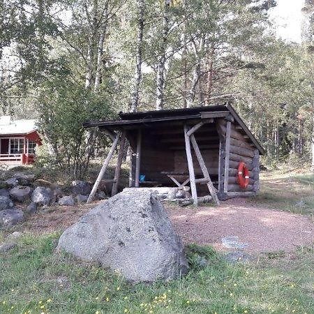 Mellangards Stugor - Foersta Stugan Foglo Bagian luar foto